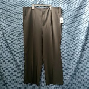 Ellen Tracy - Ladies Solid black business casual dress pants. NWT. Size- XL